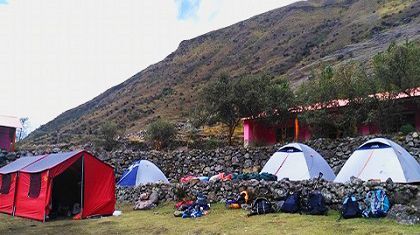 Caminata-Lares